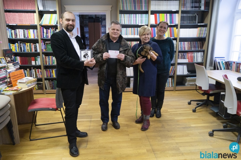 Jak książki pomagają zwierzętom?