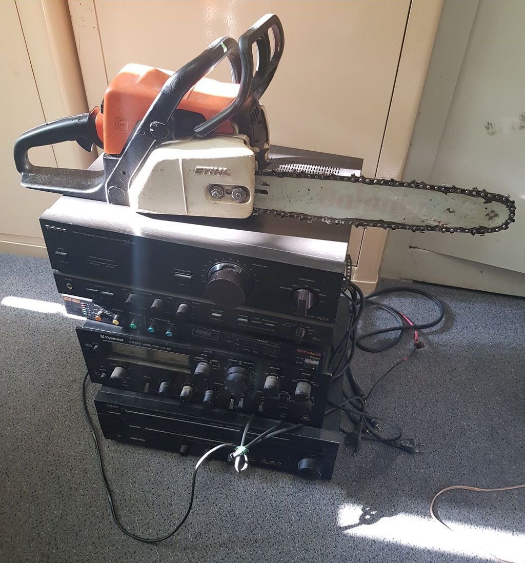 Siedział w areszcie, w tym czasie okradli go koledzy