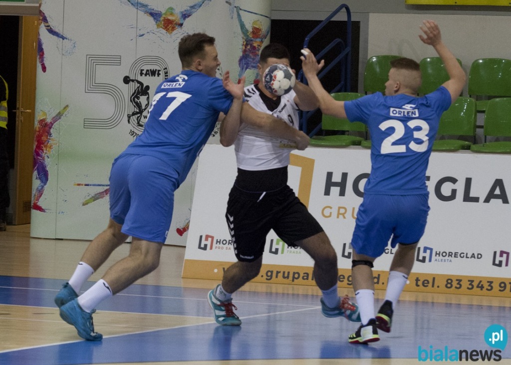 I LIGA: Nie zwalniają tempa