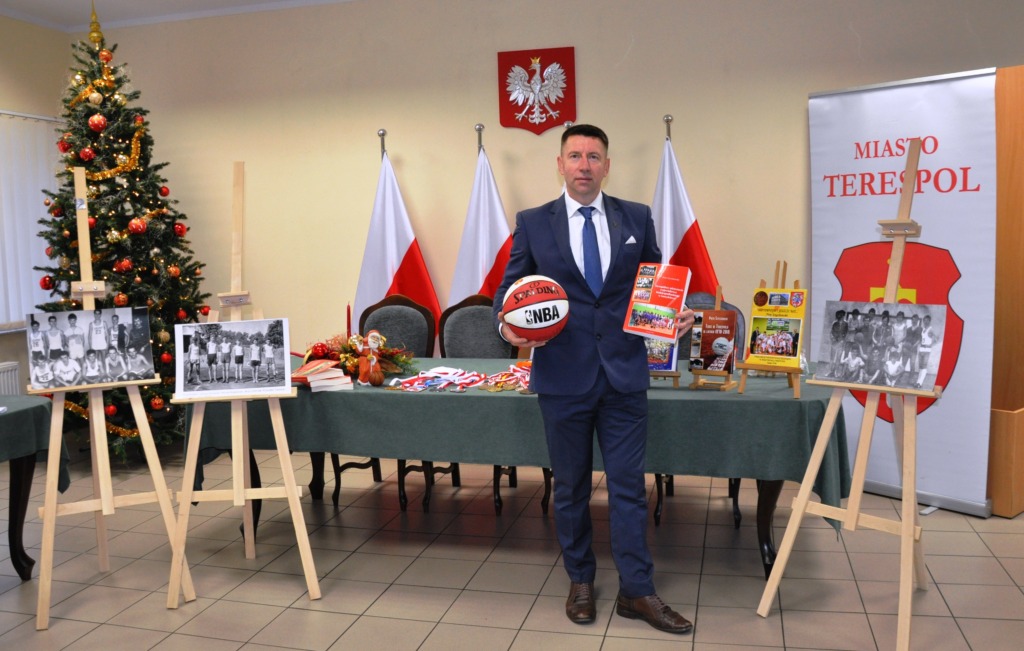 Promocja książki oraz mecz koszykówki drużyny mistrzów z lat 80-ych w Terespolu