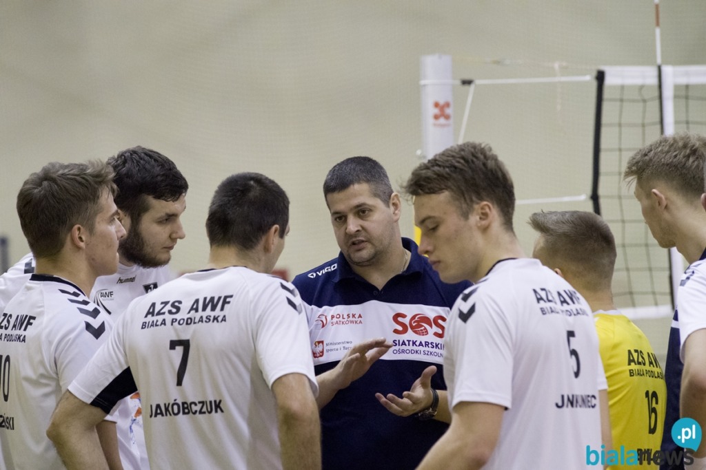 III LIGA: Porażka z liderem