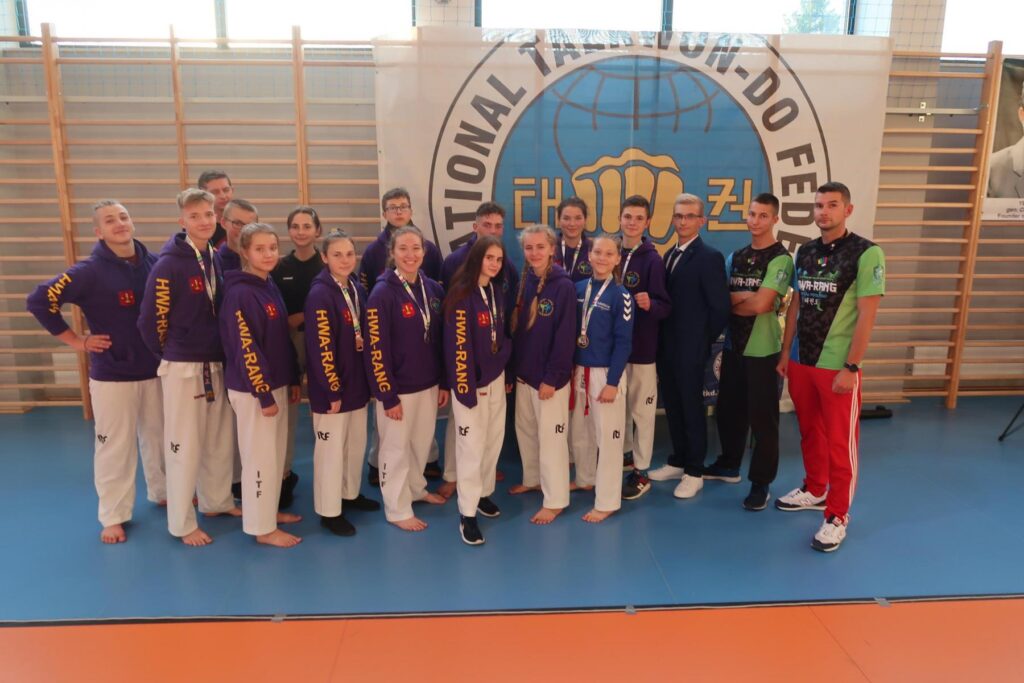 Zawodnicy taekwondo z Janowa Podlaskiego z 14 medalami Międzywojewódzkich Mistrzostw Młodzików
