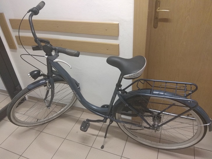 Ukradł rower spod szkoły. Zarzuty usłyszał w więzieniu