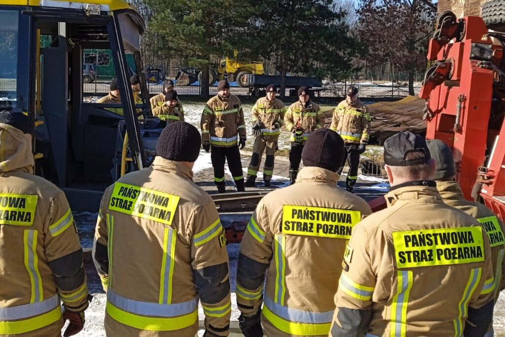 Strażacy szkolili się z zakresu ratownictwa technicznego