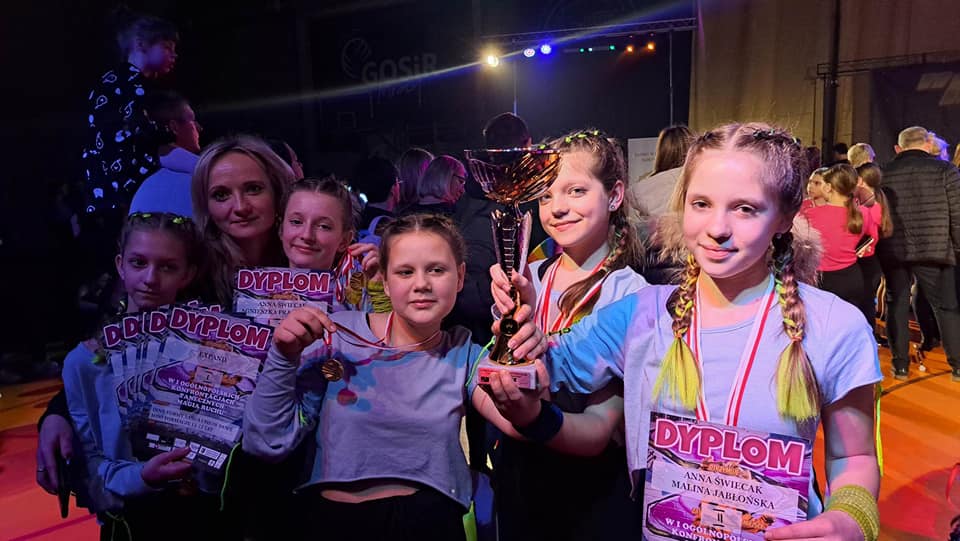 Bialscy tancerze z medalami w Mrozach