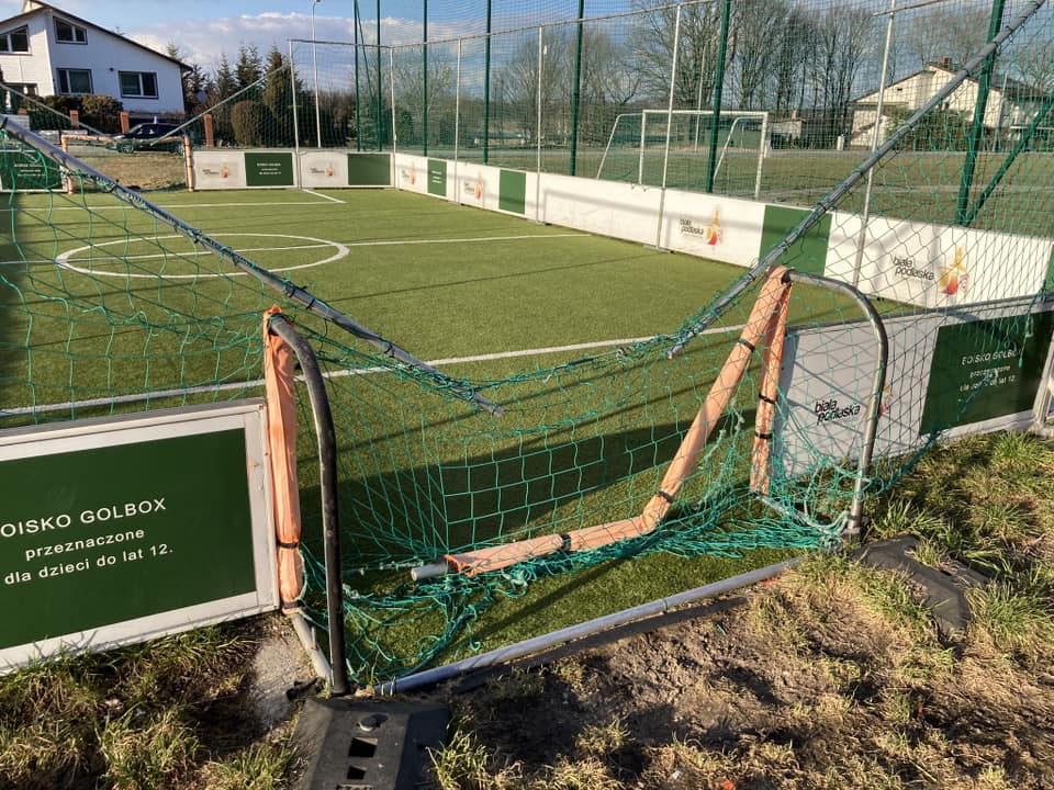Bialskie boisko Golbox w tragicznym stanie. Wystosowano pismo do prezydenta miasta