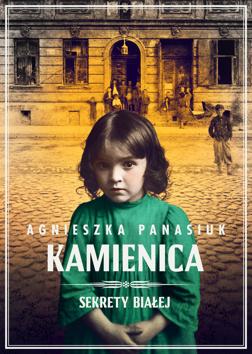 “Kamienica”- czyli pierwszy ton cyklu literackiego “Sekrety Białej”