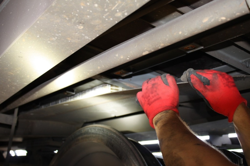 Ponad 1,7 tys. paczek papierosów ujawnionych na granicy