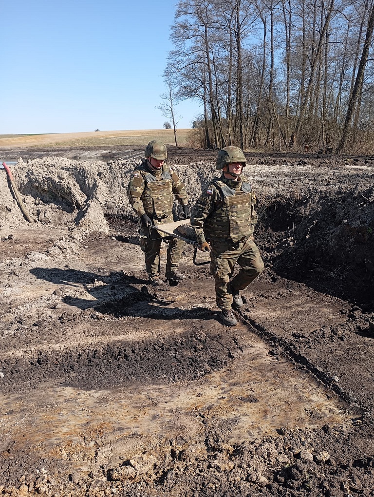 Pocisk artyleryjski znaleziony podczas prac przy hydrobudowie