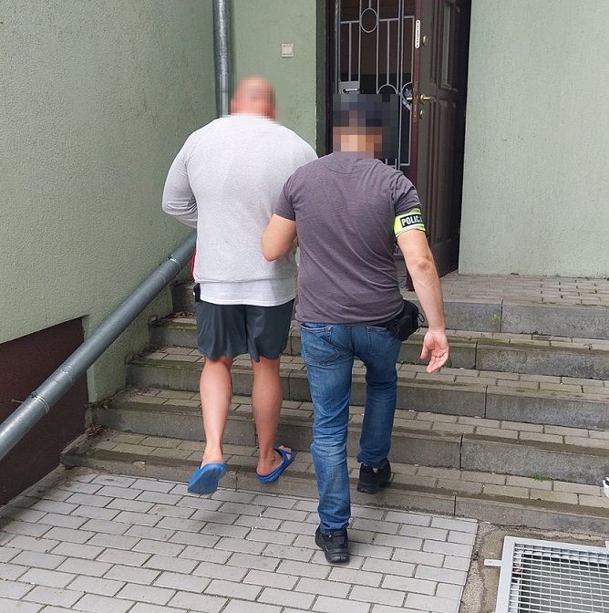 Amfetamina, mefedron, MDMA oraz marihuana ujawnione w mieszkaniu 33-latka