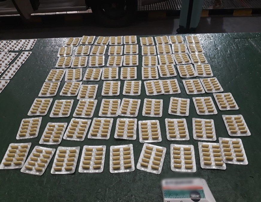 Przemyt leków przez granicę. Obywatel Białorusi ukrył ponad 270 opakowań farmaceutyków