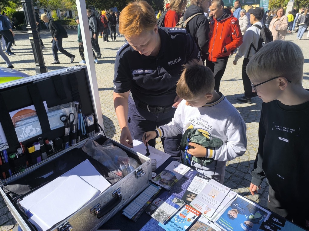 Bialscy mundurowi o bezpieczeństwie i profilaktyce podczas pikniku miejskiego