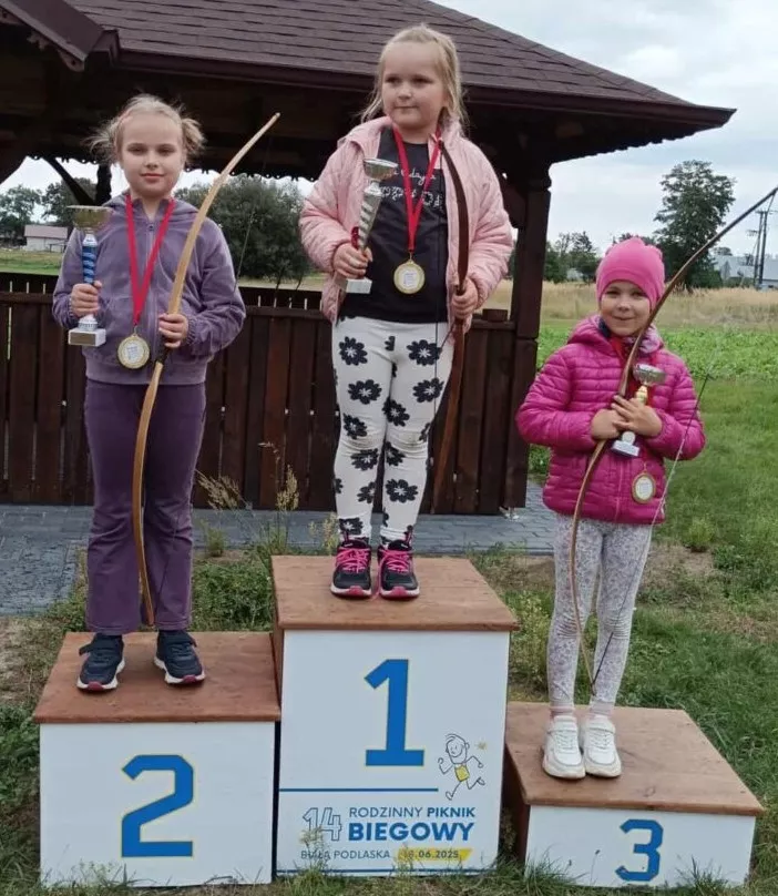 Młodzi mieszkańcy gminy Łomazy rywalizowali w łucznictwie