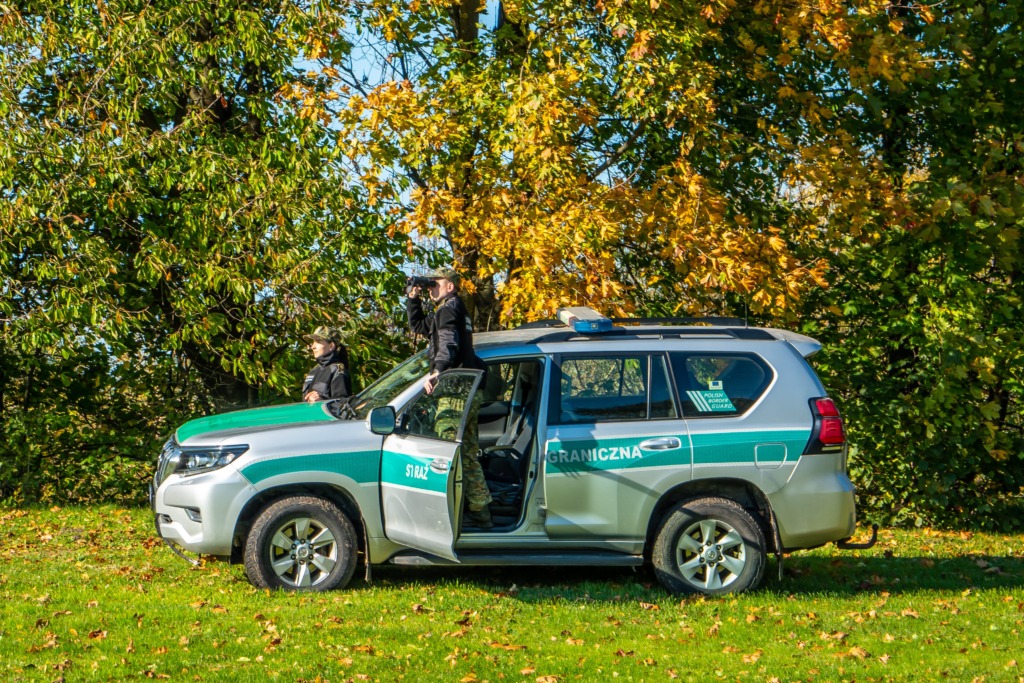 Funkcjonariusze Straży Granicznej ujawnili ośmiu nielegalnych migrantów z Afganistanu