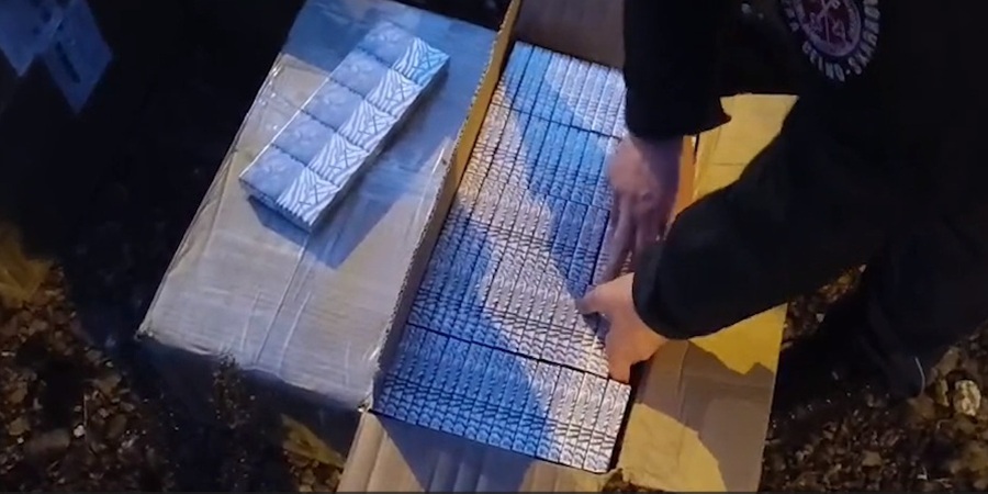 Celne trafienie: 15 tys. paczek papierosów w kontenerze