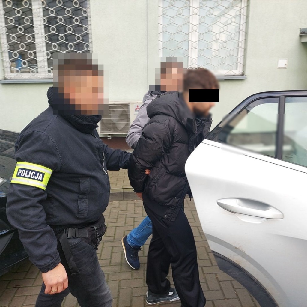 Zatrzymany na granicy w Terespolu. Obywatel Włoch trafił do aresztu za paserstwo luksusowego BMW