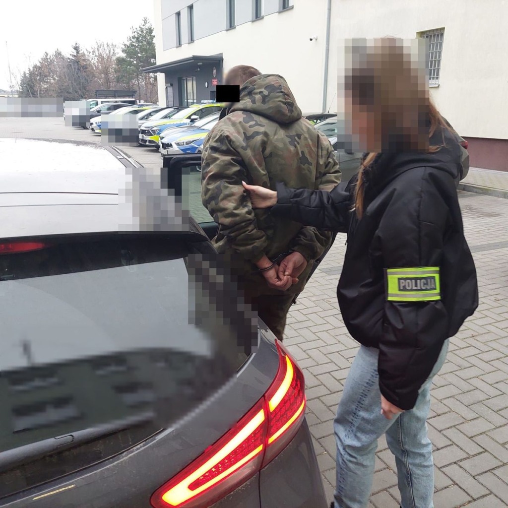 47-latek trafił do aresztu po policyjnym pościgu. W aucie znaleziono znaczne ilości narkotyków