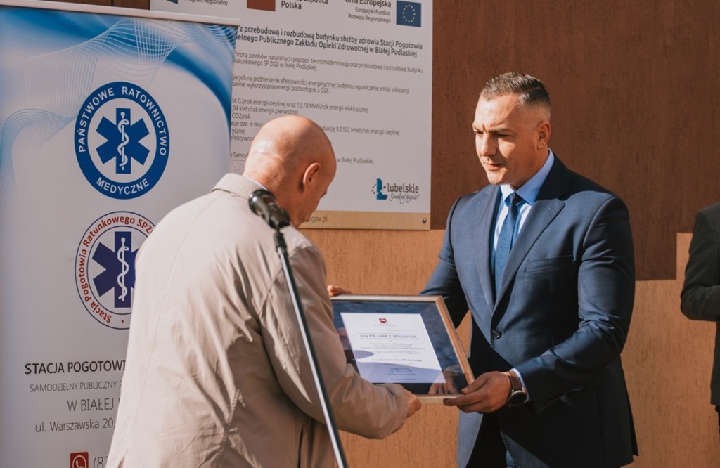 „Bezpieczeństwo ratowników stało się priorytetem”. Dyrektor pogotowia w Białej Podlaskiej podsumowuje 2025 rok