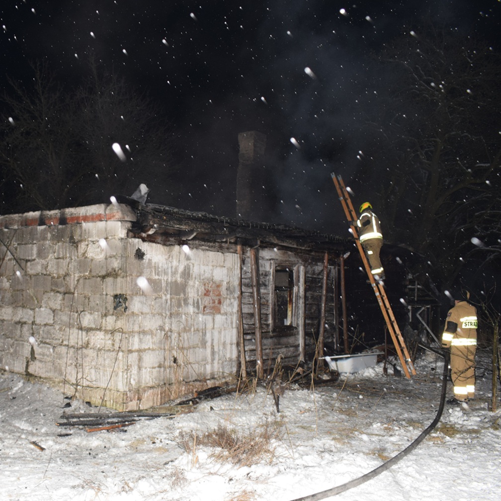 Tragiczny pożar w gminie Piszczac. W trakcie akcji gaśniczej znaleziono ciało