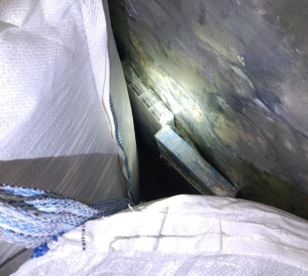 Papierosy wśród pelletu – przemyt wykryty dzięki RTG