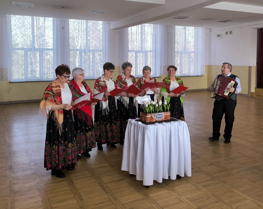 Uroczyste obchody Dnia Kobiet w świetlicy OSP w Dubowie