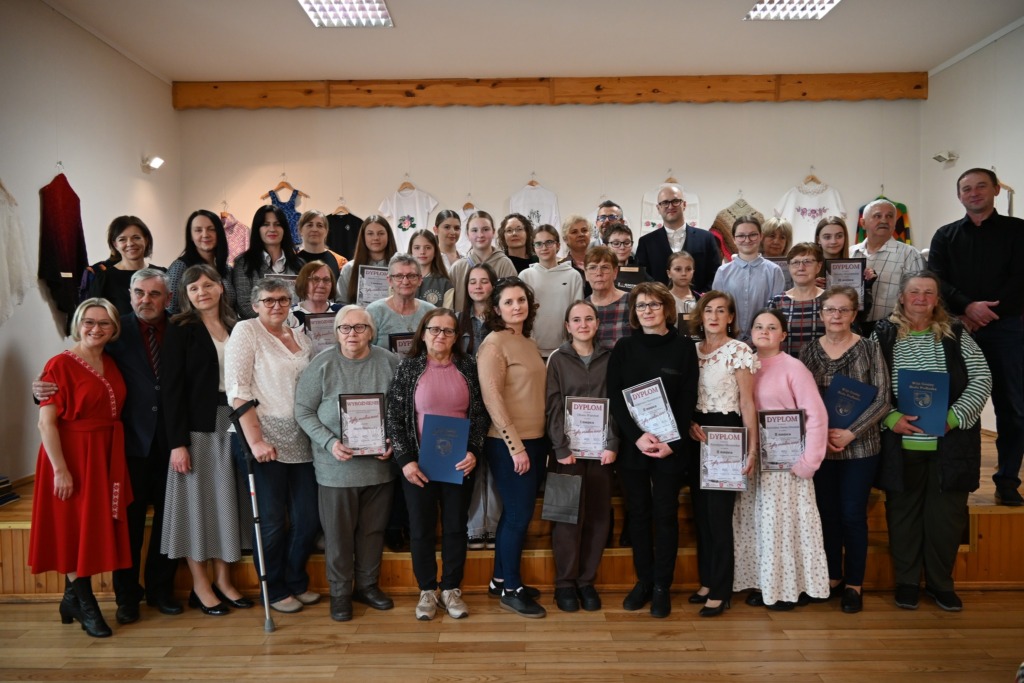 „Igłą malowane” po raz osiemnasty. Ogólnopolski Konkurs Koronkarski rozstrzygnięty