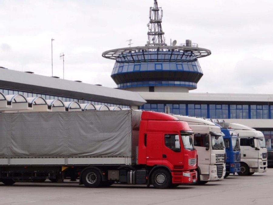 Kierowca przewożący mrożoną brukselkę posłużył się podrobionym dokumentem