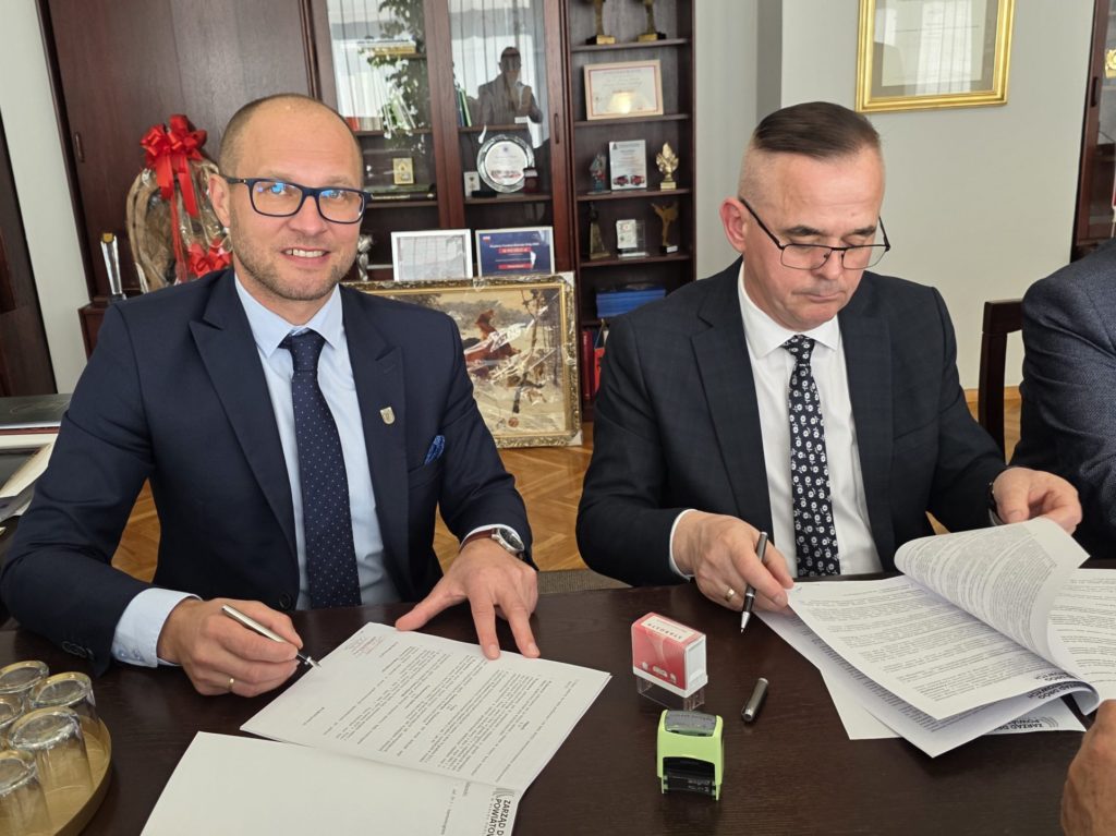Podpisano umowę na remont drogi powiatowej nr 1114L