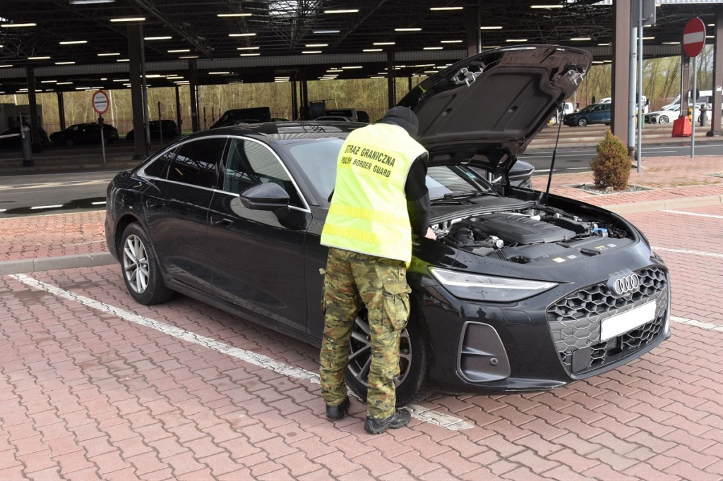 Audi A6 warte 270 tys. zł odzyskane podczas kontroli granicznej w Terespolu