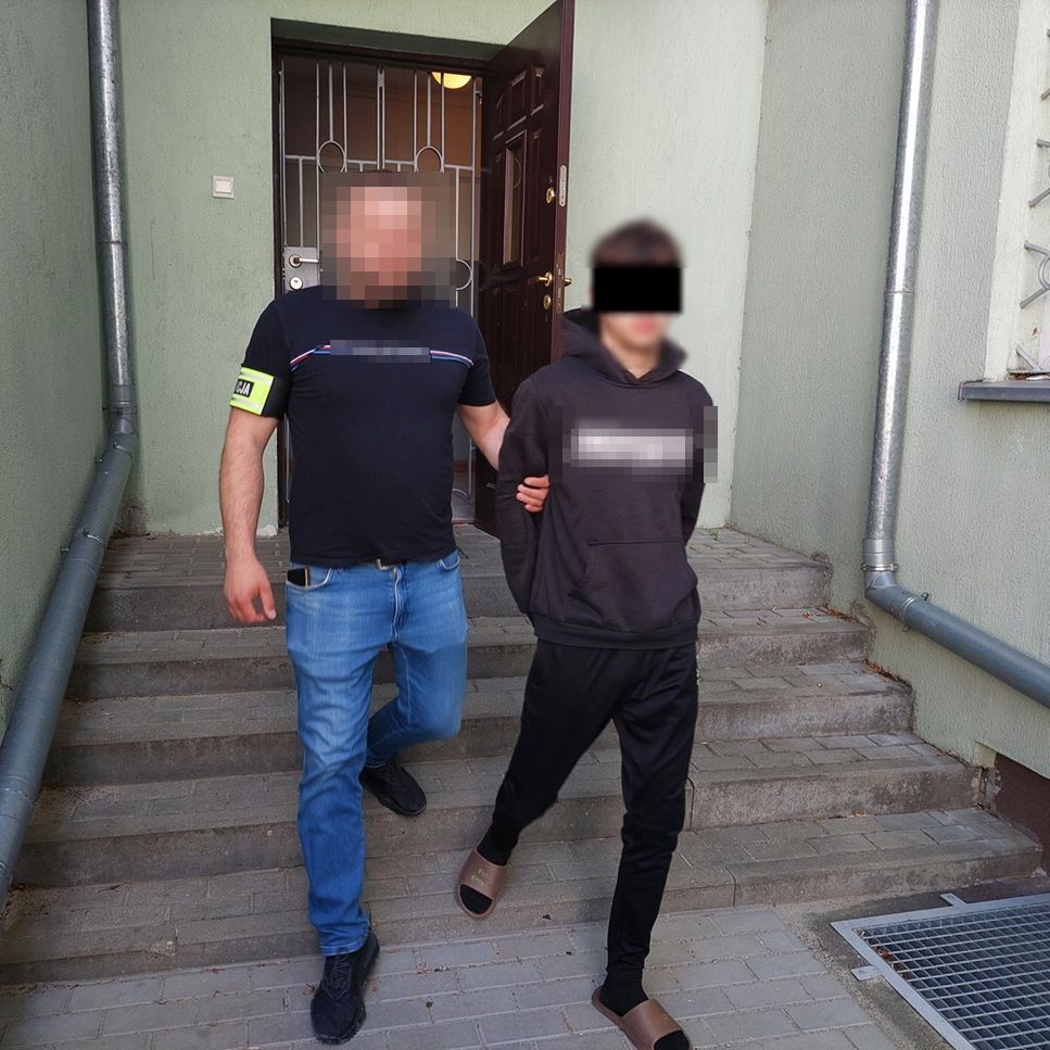 18-latek odpowie za kradzież Volkswagena. Nie miał prawa jazdy, był w trakcie kursu