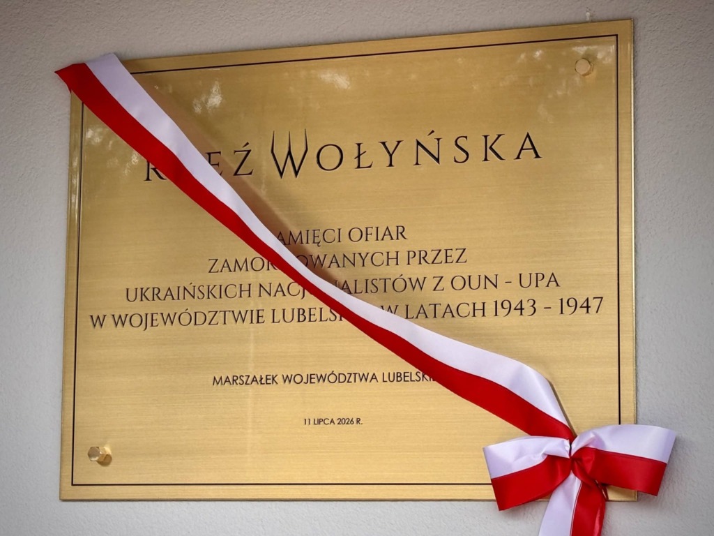 W Białej Podlaskiej odsłonięto tablicę pamięci Ofiar Rzezi Wołyńskiej