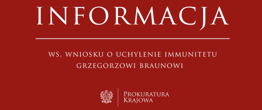 Grzegorz Braun usłyszał zarzut dotyczący flagi z Urzędu Miasta Biała Podlaska