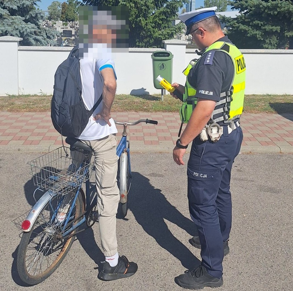 Policja kontrolowała pieszych i kierowców w powiecie bialskim. Akcja „Bezpieczny Pieszy”