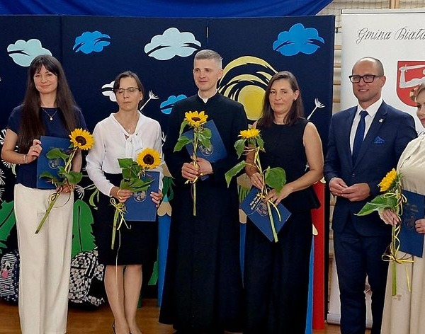 Uczestnicy rozpoczęcia roku szkolnego 2026/2027 w Gminie Biała Podlaska