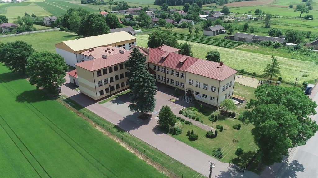 Iwona Szaroń nową dyrektor szkoły w Drelowie. Zastąpiła Grzegorza Michalczuka