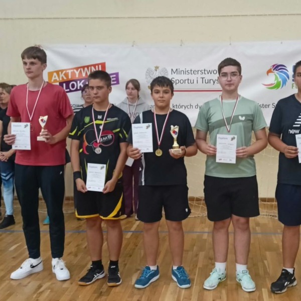 Laureaci kategorii młodzieżowej IV turnieju Grand Prix 2026 w tenisie stołowym w Międzyrzecu Podlaskim