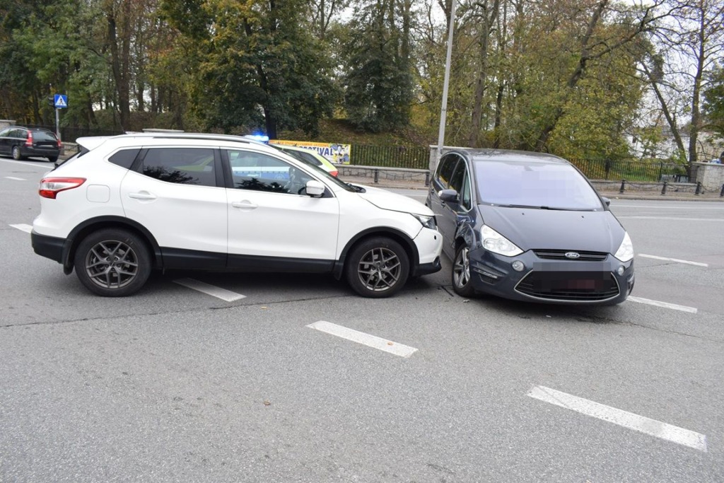 Zderzenie na Warszawskiej w Białej Podlaskiej. 73-latka trafiła do szpitala