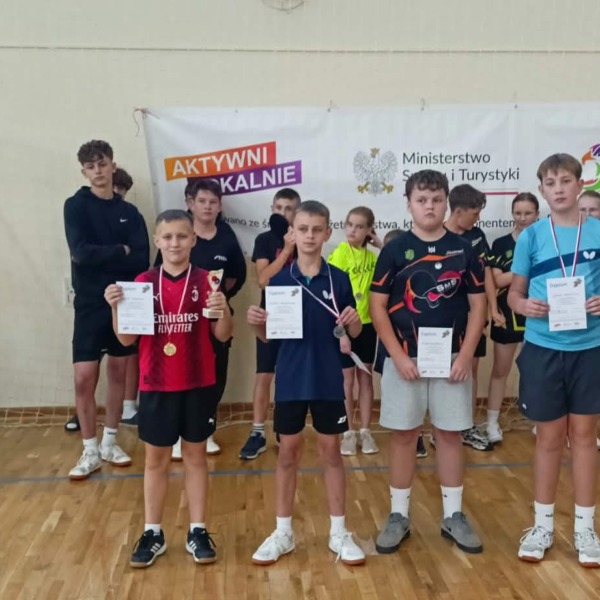Młodzi laureaci IV turnieju Grand Prix 2026 w tenisie stołowym w Międzyrzecu Podlaskim