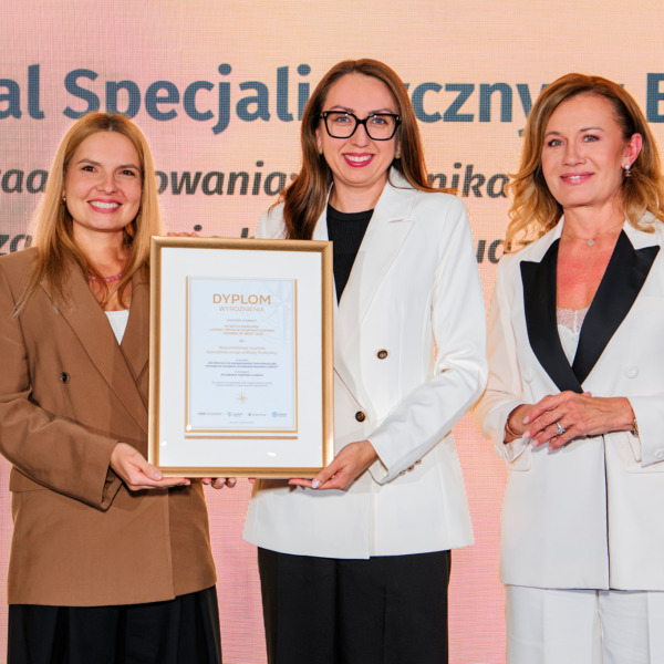 Zdjęcie z wydarzenia konkursu Liderzy Zmian w Ochronie Zdrowia z udziałem przedstawicielek szpitala w Białej Podlaskiej